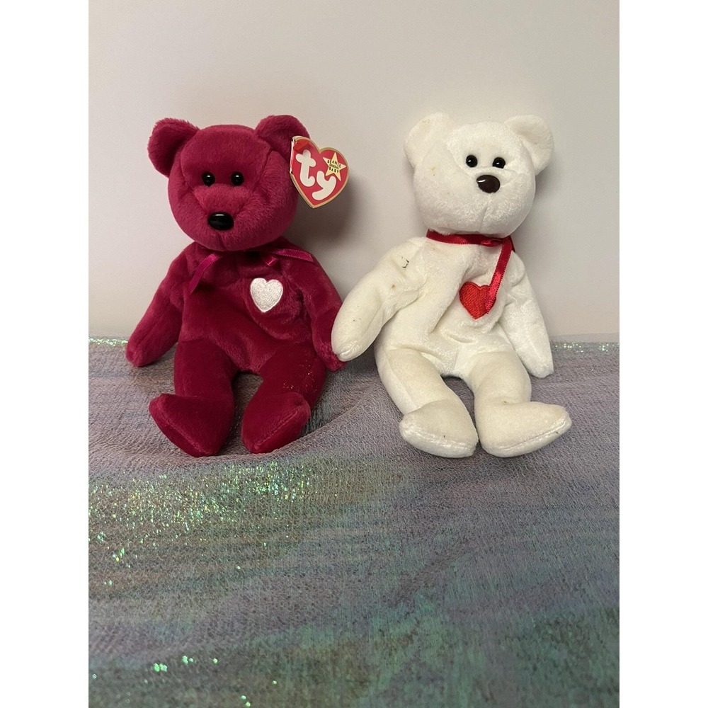2 BEANIE BABIES Valentino 1993 and Valentina 1999